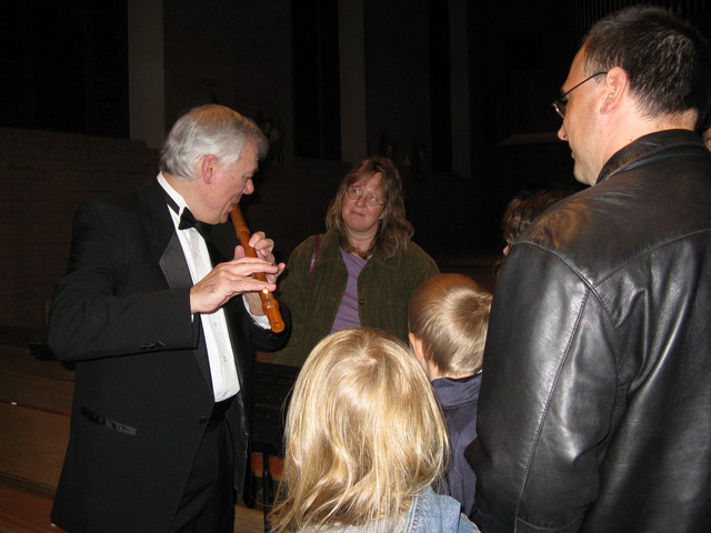 Eddie with onlookers at Belmont concert